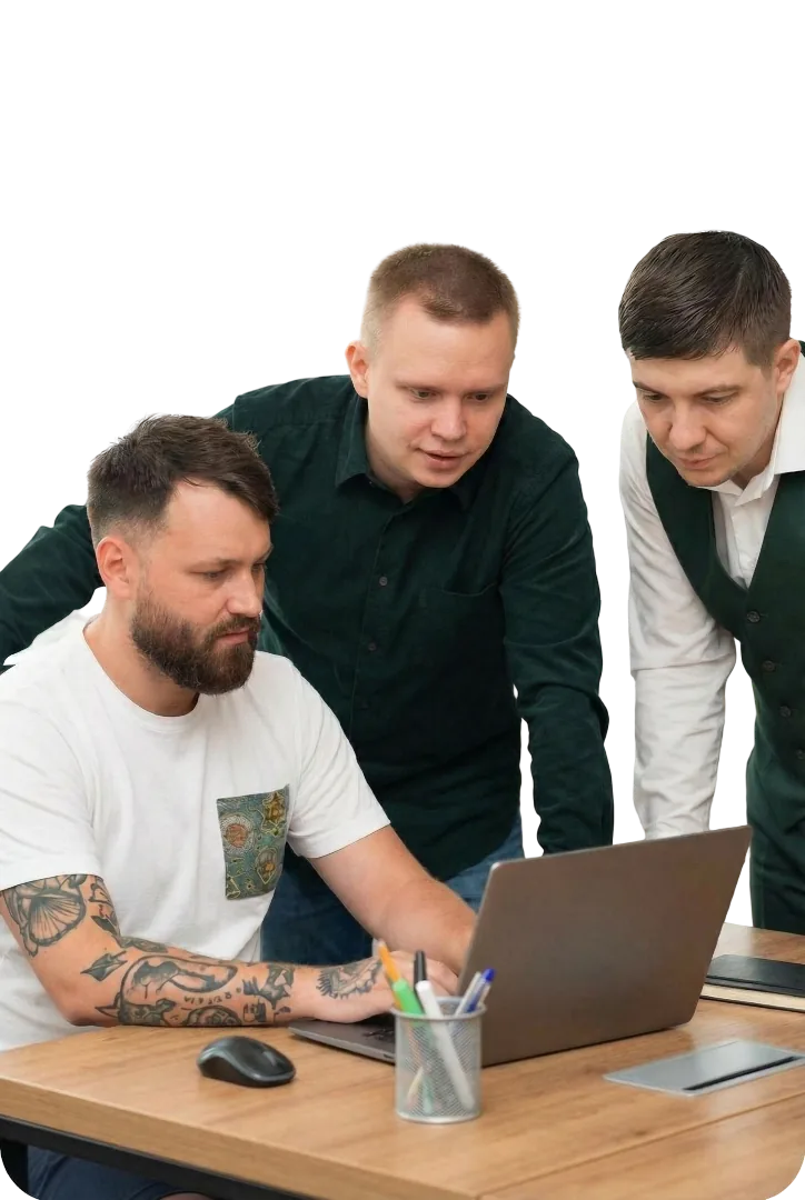 Команда НАПинтех обсуждает проект